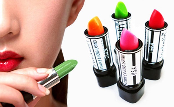 Son gió ( Colour changing lipstick )