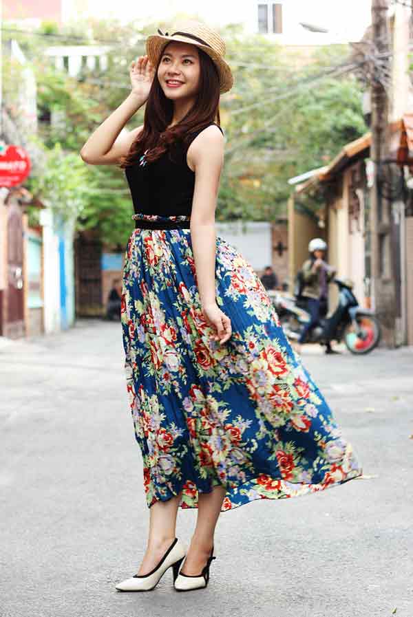 Váy vintage dài midi dài cổ điển họa tiết hoa lớn tạo phong cách nhẹ nhàng duyên dáng