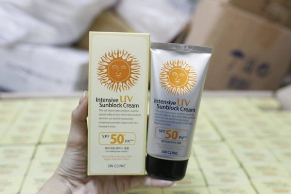 Kem chống nắng 3W Clinic Intensive UV Sunblock Cream