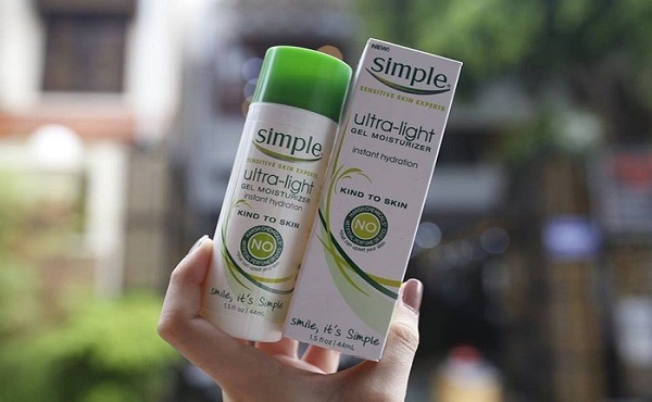 Kem dưỡng ẩm cho da dầu mụn Simple