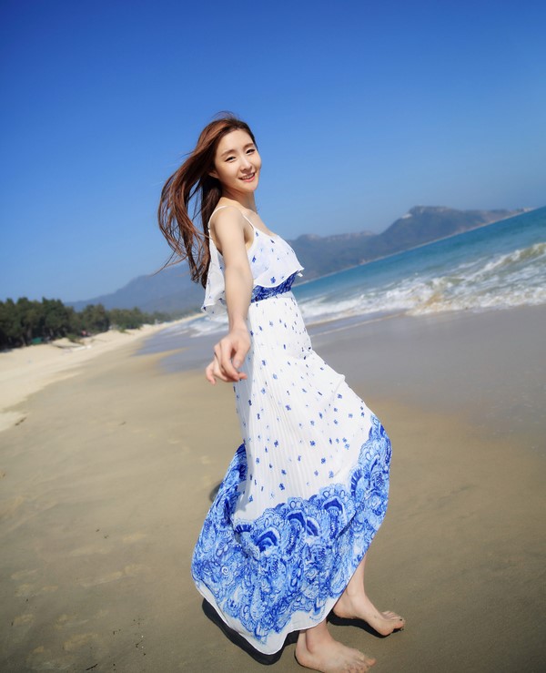 Shop đầm maxi đi biển