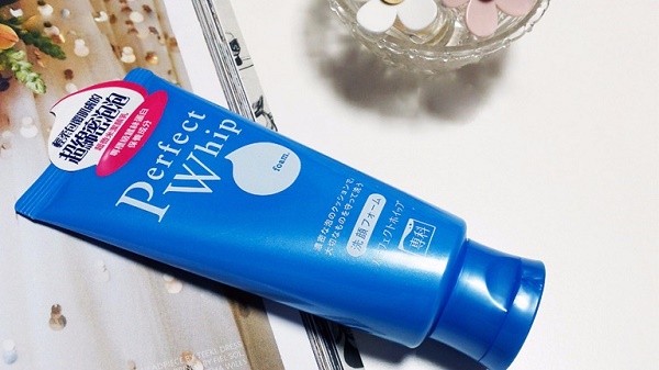 Sữa rửa mặt shiseido perfect whip có ưu và nhược điểm gì?