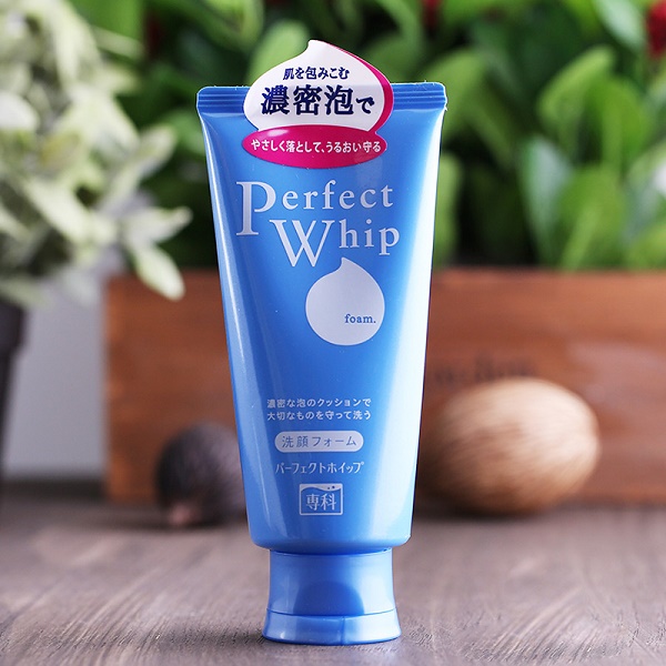 Sữa rửa mặt Perfect whip