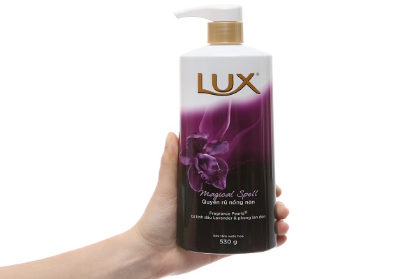 Sữa tắm trắng Lux Magical Spell Tím