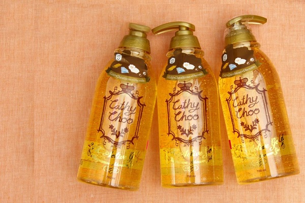 Sữa tắm trắng Cathy Choo 24k Active Gold